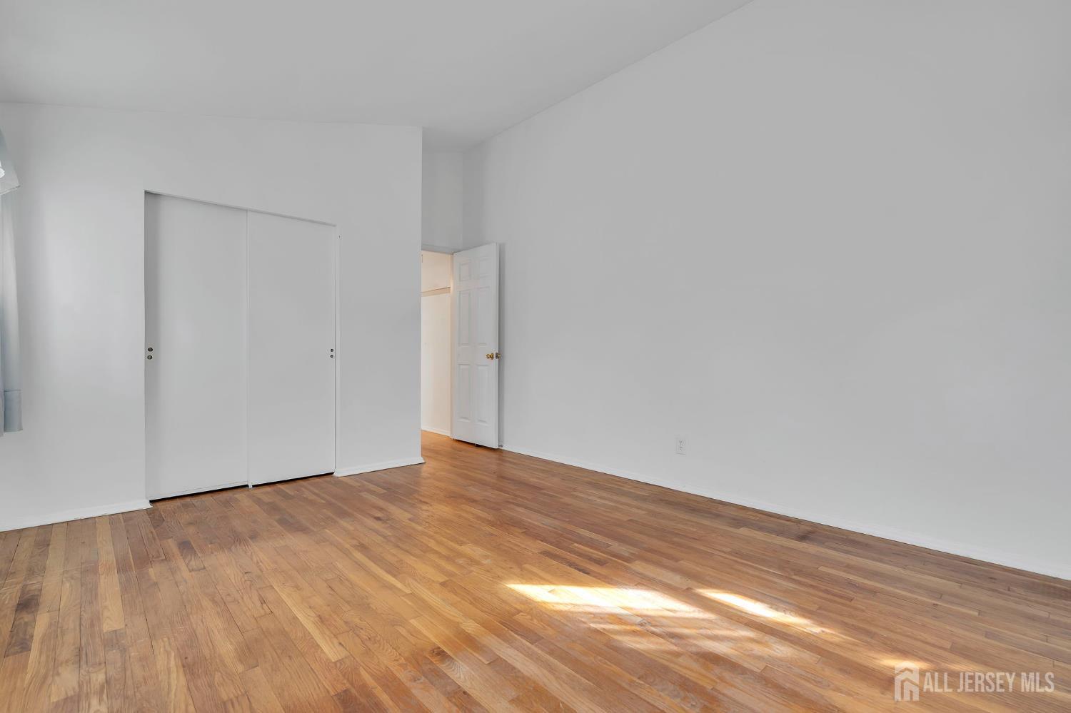 6 Pearl Road East Brunswick NJ 08816