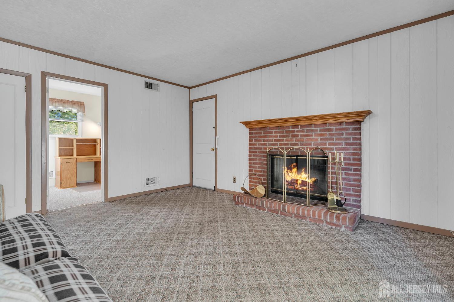 6 Pearl Road East Brunswick NJ 08816