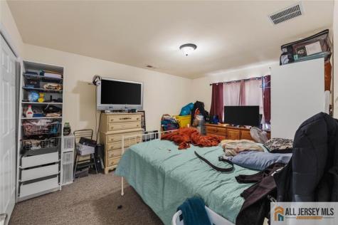 643 Drake Avenue Middlesex NJ 08846