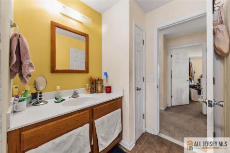 643 Drake Avenue Middlesex NJ 08846