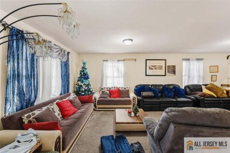 643 Drake Avenue Middlesex NJ 08846