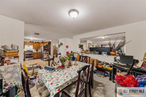 643 Drake Avenue Middlesex NJ 08846