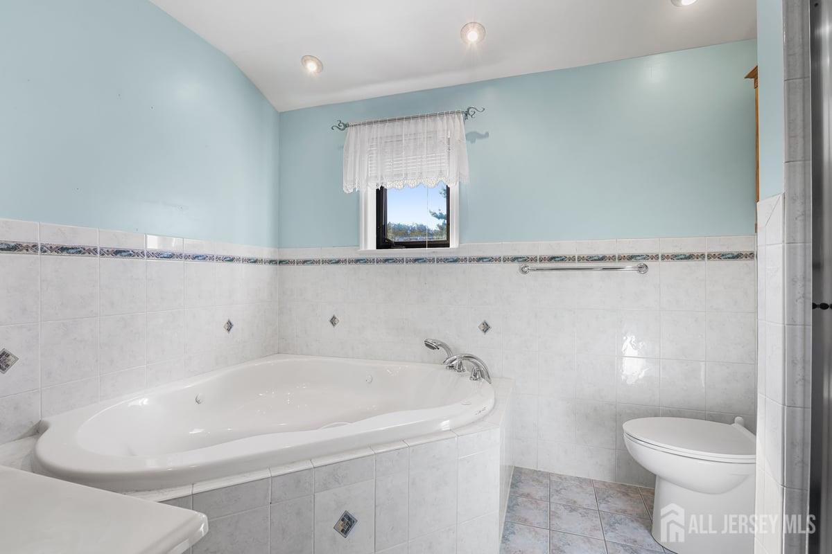 194 Starlight Court Old Bridge NJ 08857