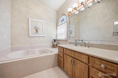 36 Wintons Way Monroe NJ 08831
