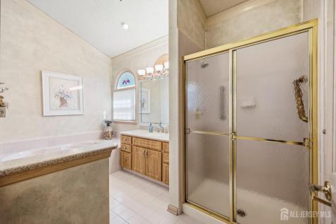 36 Wintons Way Monroe NJ 08831