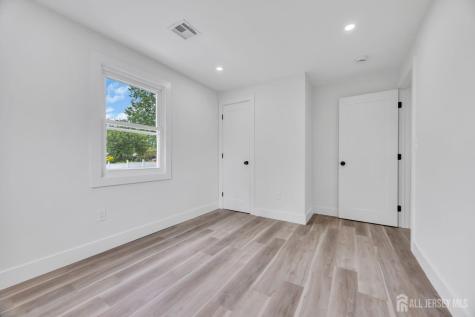 260 Highland Avenue Franklin Twsp NJ 08873