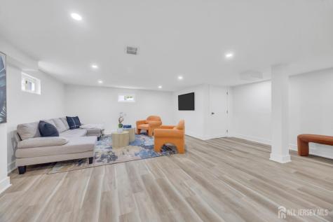 260 Highland Avenue Franklin Twsp NJ 08873