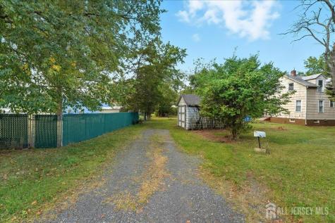 225 Irvington Avenue Franklin Twsp NJ 08873