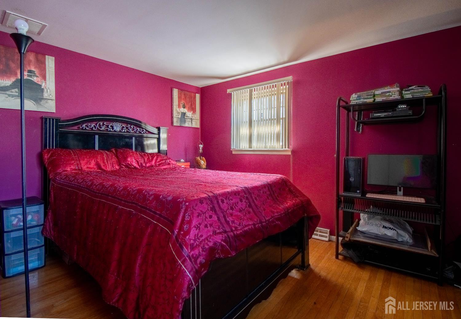 28 Wellington Place Burlington City NJ 08016