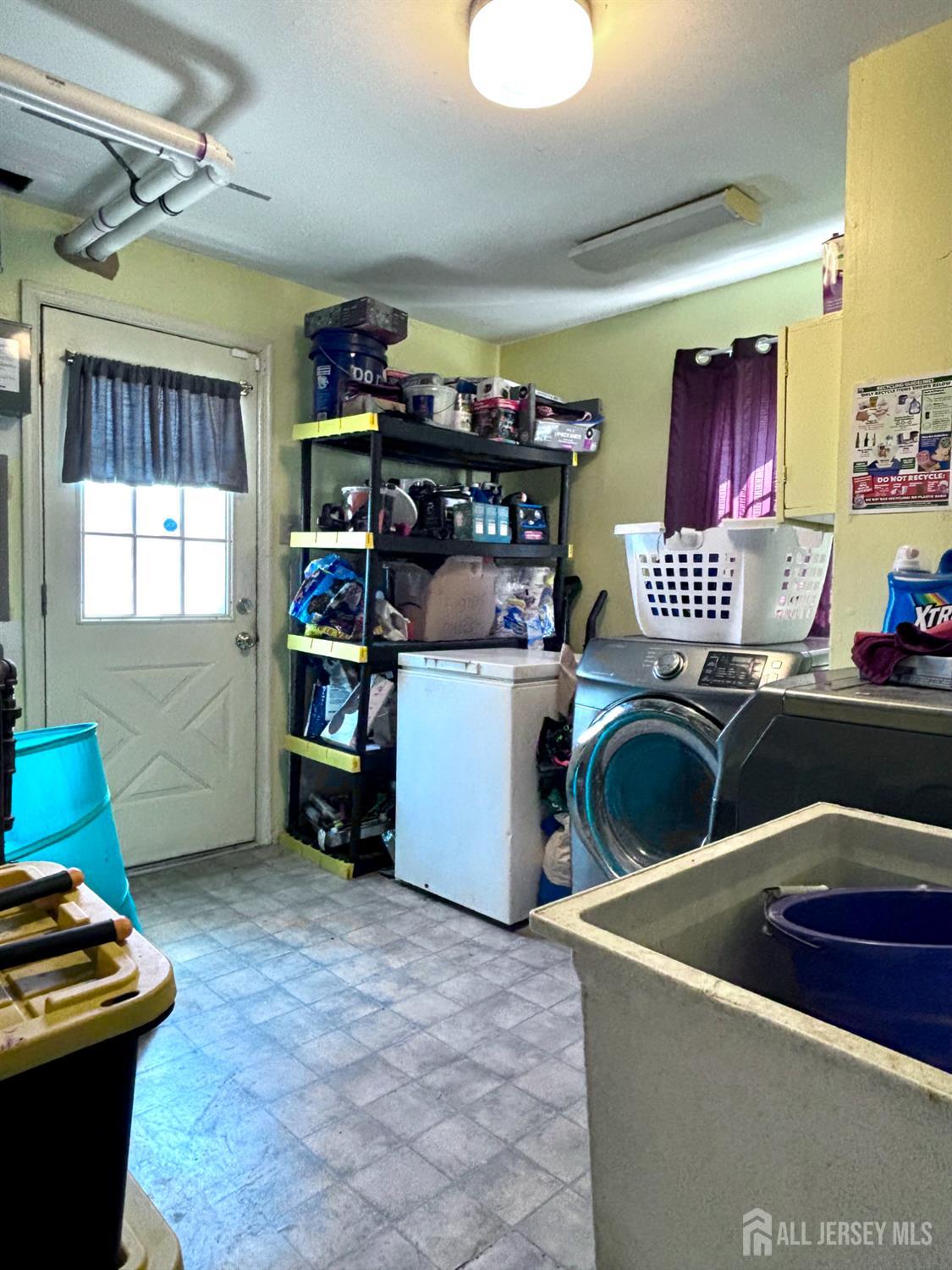 28 Wellington Place Burlington City NJ 08016