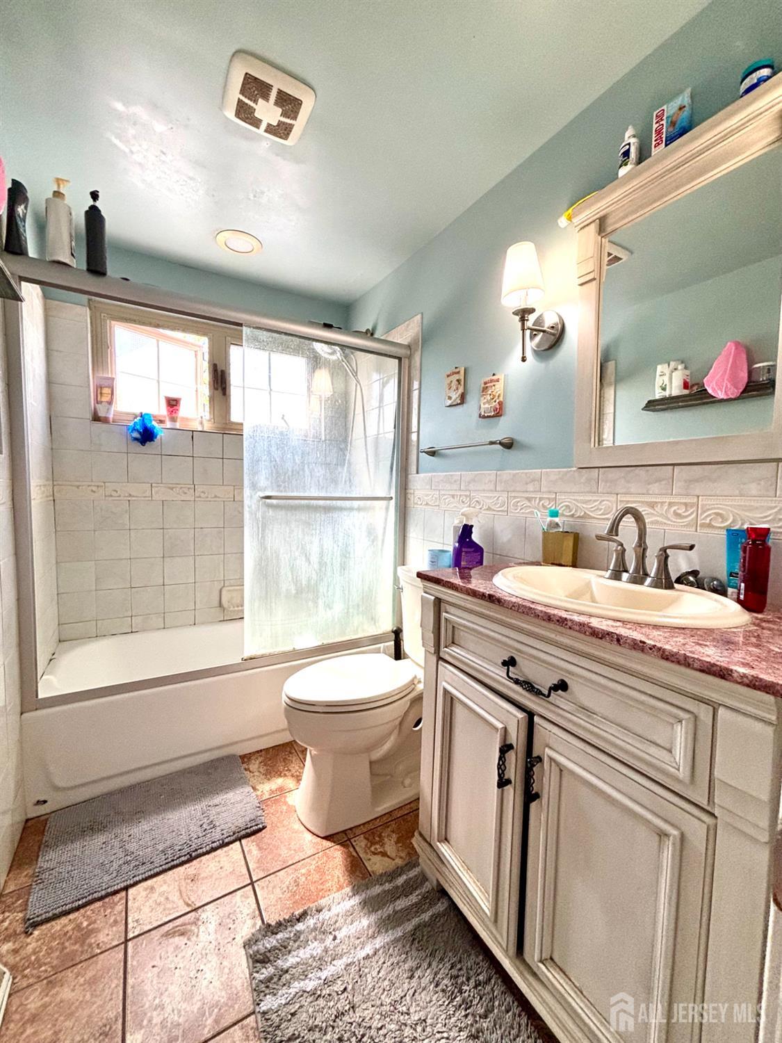 28 Wellington Place Burlington City NJ 08016