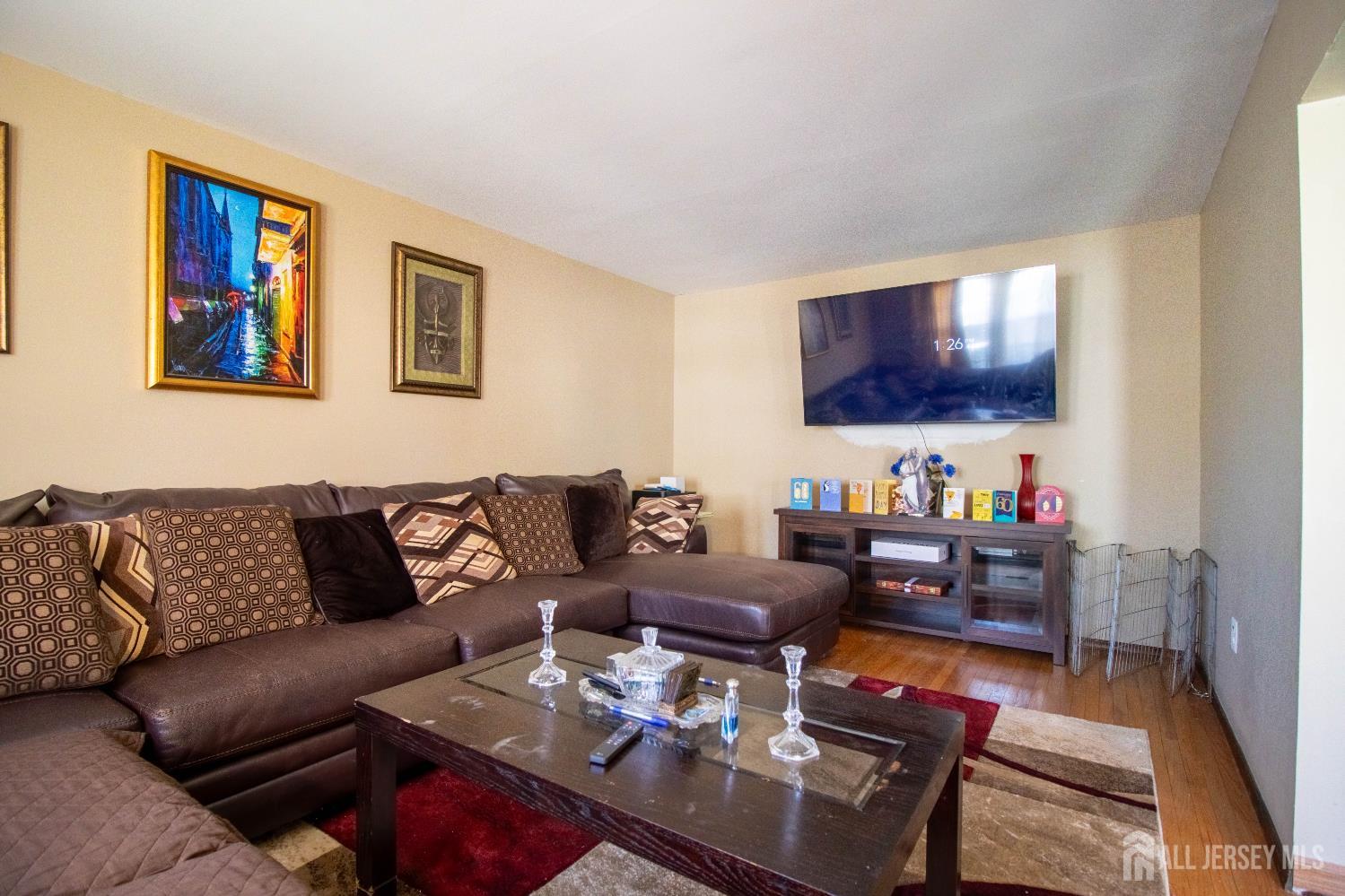 28 Wellington Place Burlington City NJ 08016