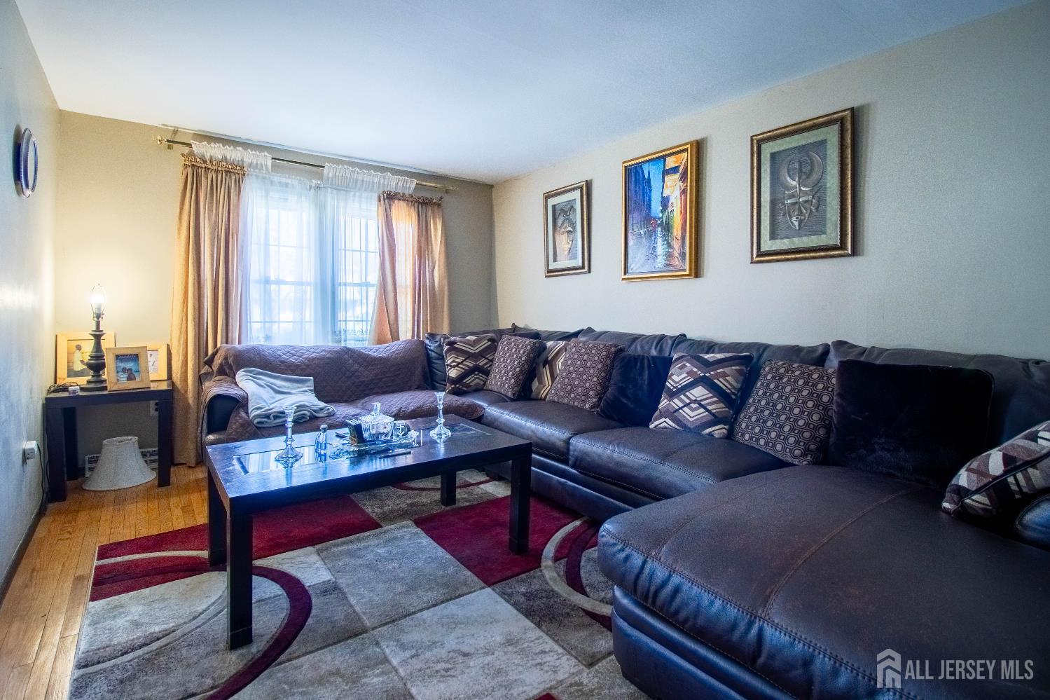 28 Wellington Place Burlington City NJ 08016
