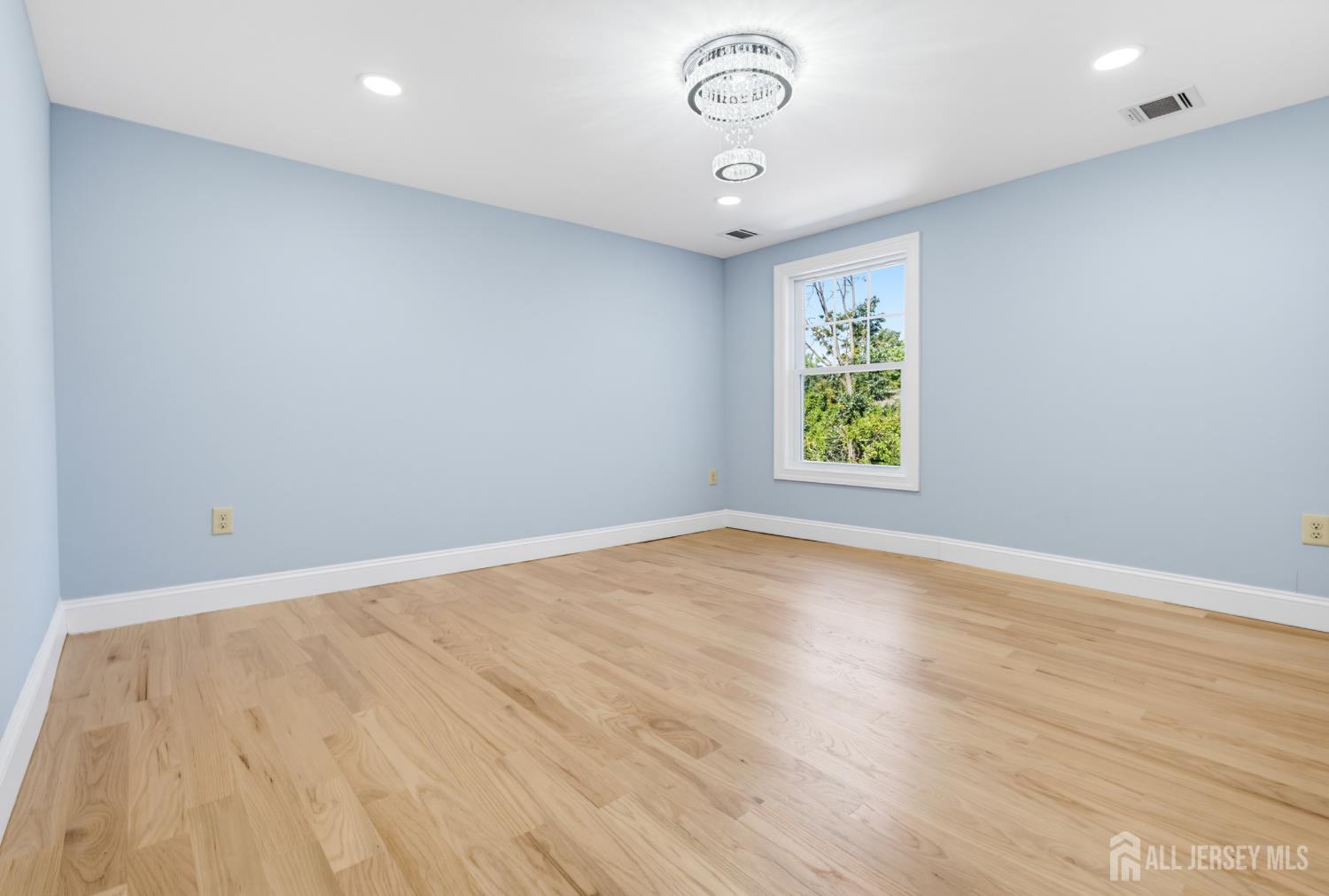 10 Snyder Avenue Sayreville NJ 08872