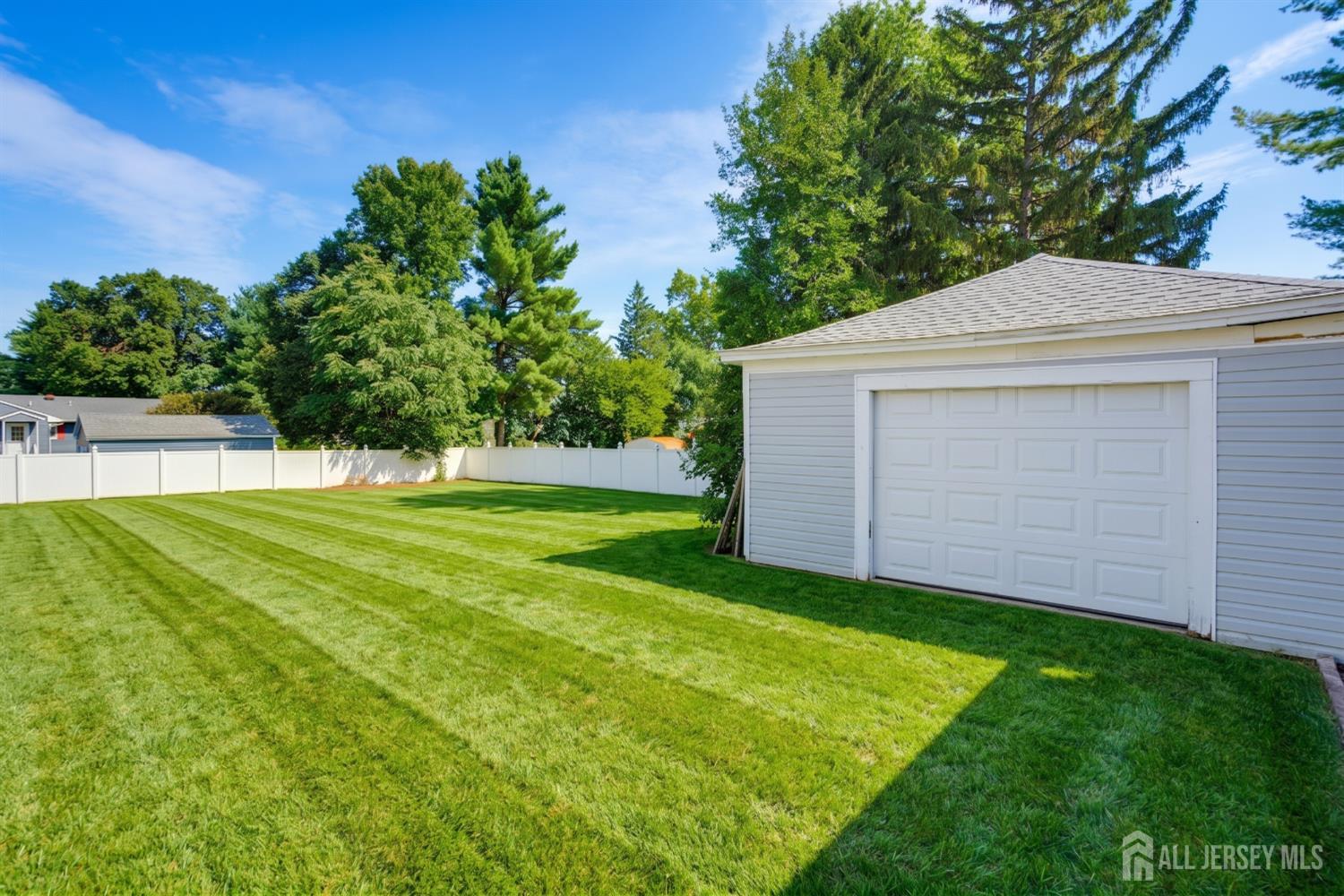 10 Snyder Avenue Sayreville NJ 08872