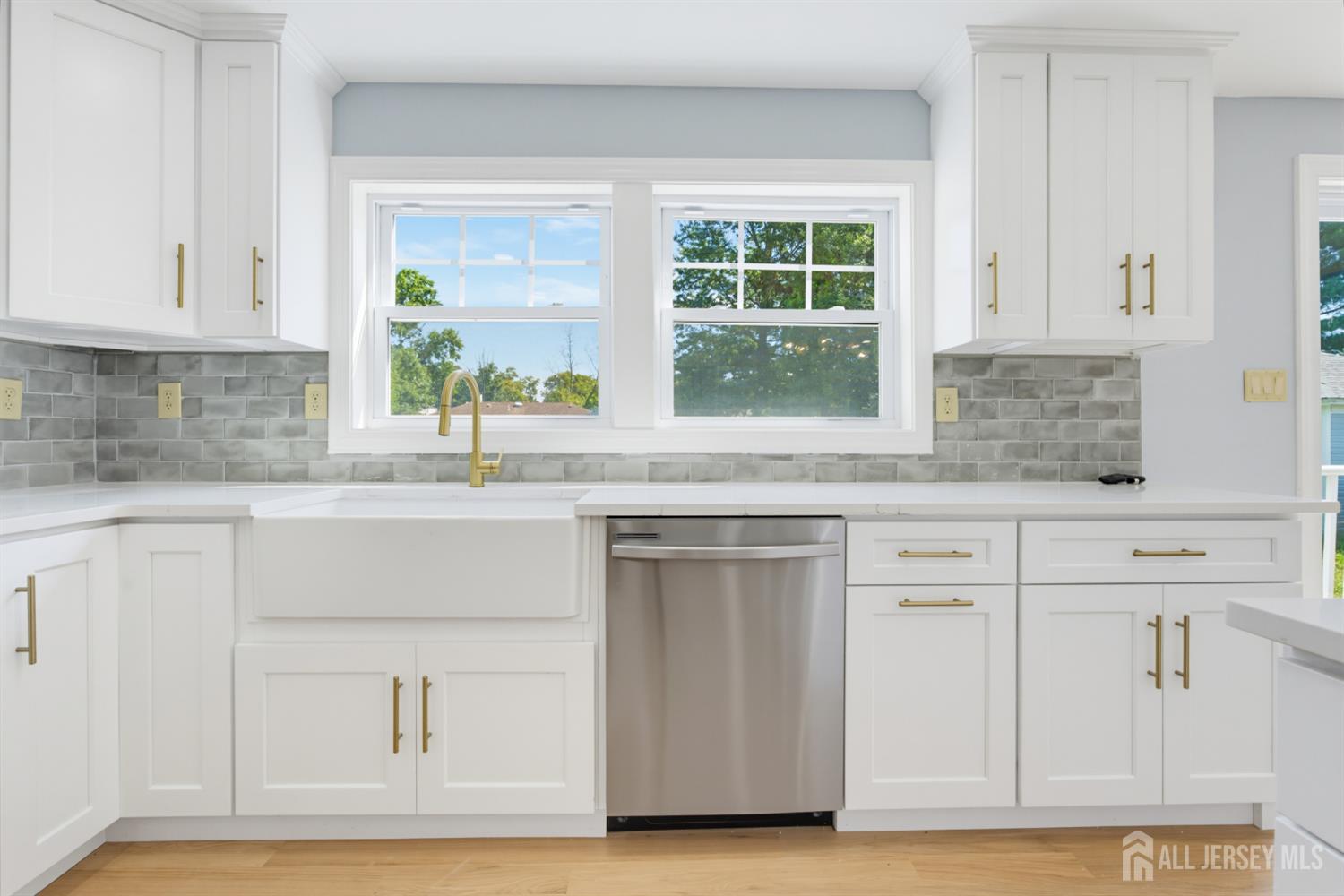 10 Snyder Avenue Sayreville NJ 08872