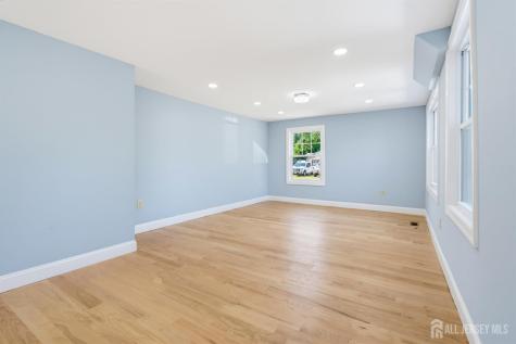 10 Snyder Avenue Sayreville NJ 08872