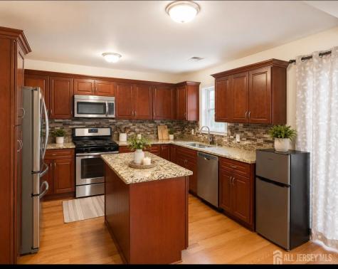 7 Paul Street Fords NJ 08863