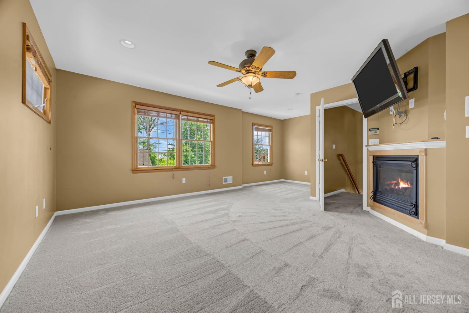 137 Woodland Avenue Fords NJ 08863
