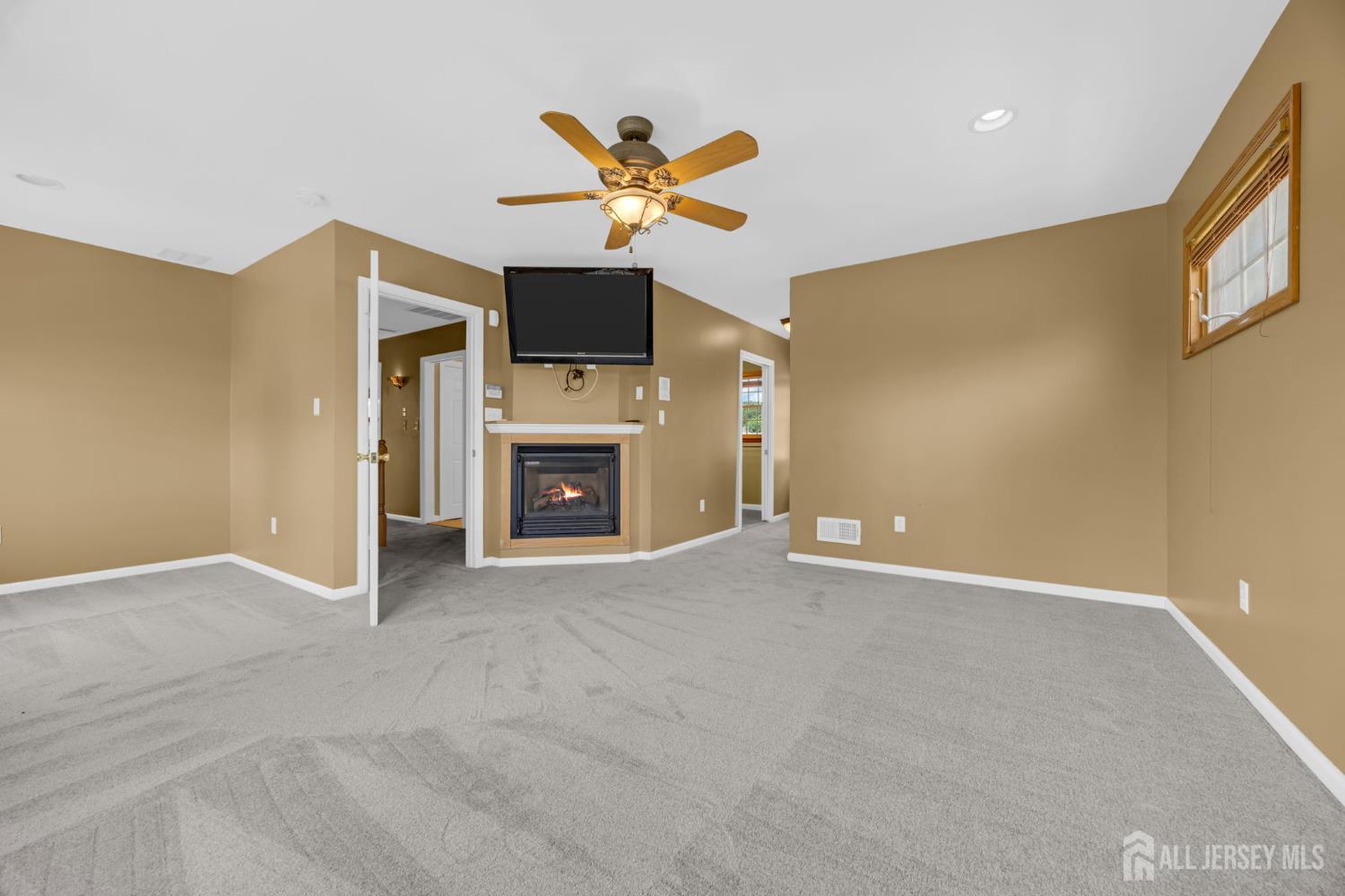 137 Woodland Avenue Fords NJ 08863