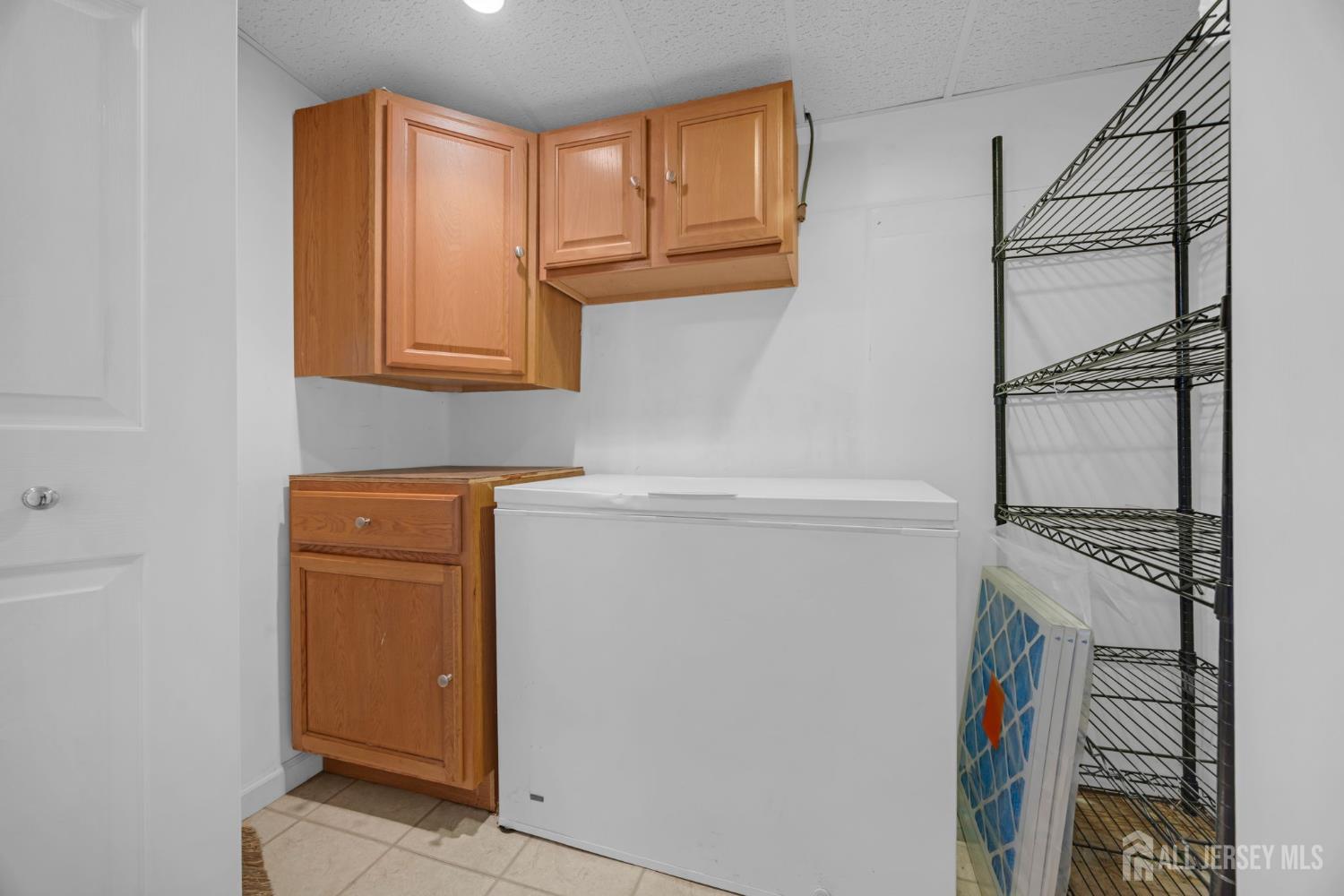 137 Woodland Avenue Fords NJ 08863