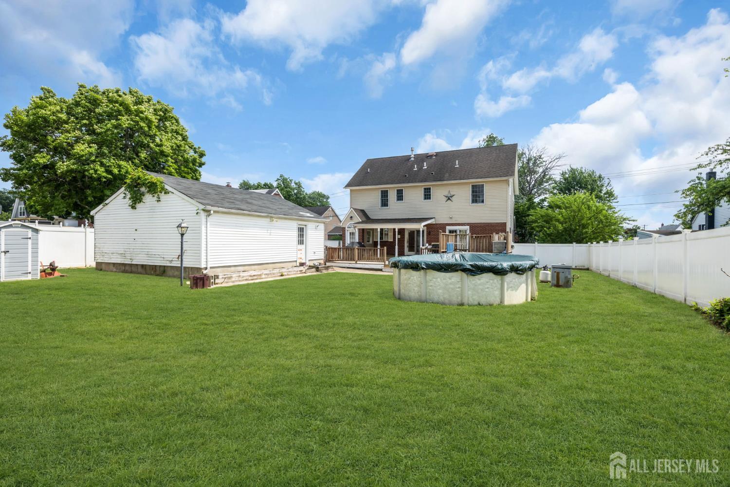 137 Woodland Avenue Fords NJ 08863