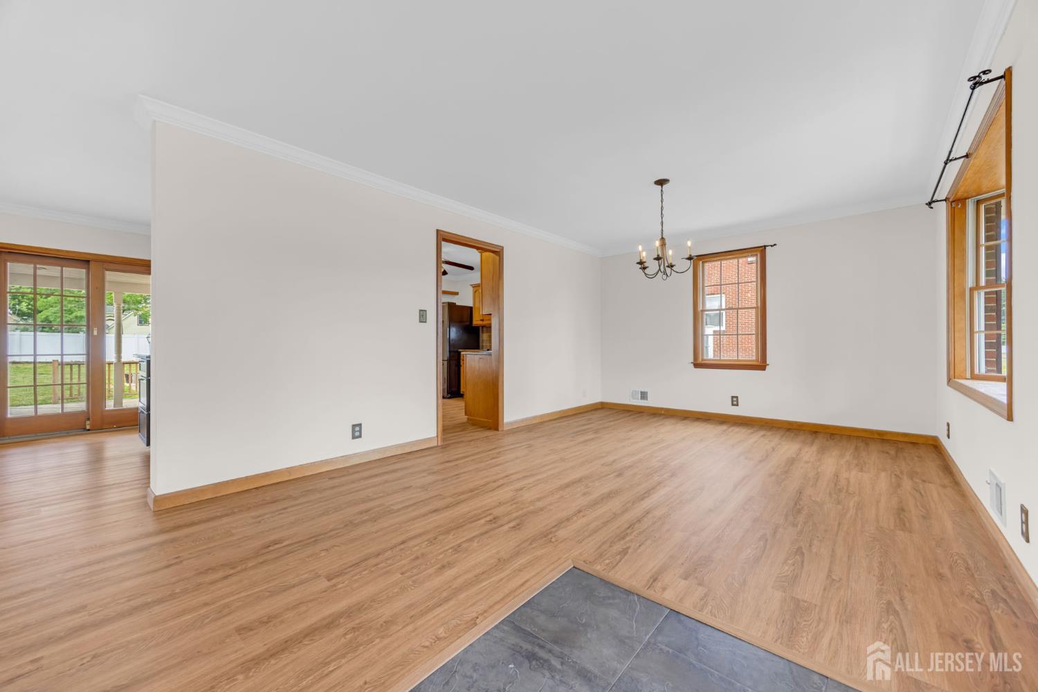 137 Woodland Avenue Fords NJ 08863
