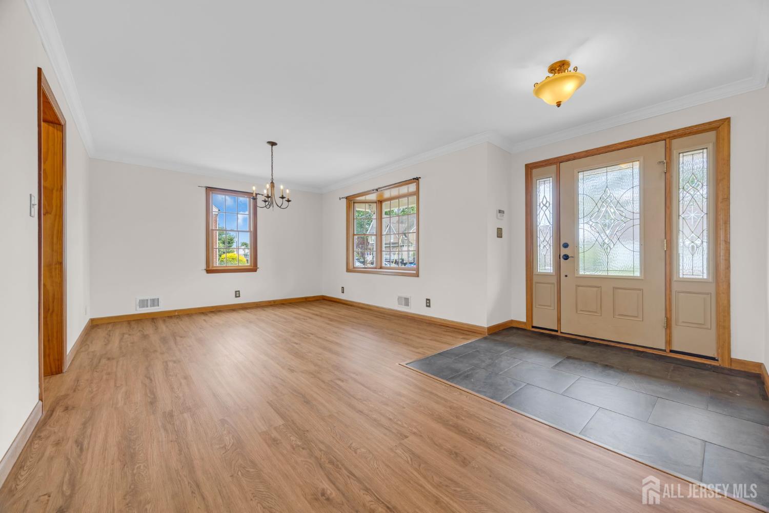 137 Woodland Avenue Fords NJ 08863