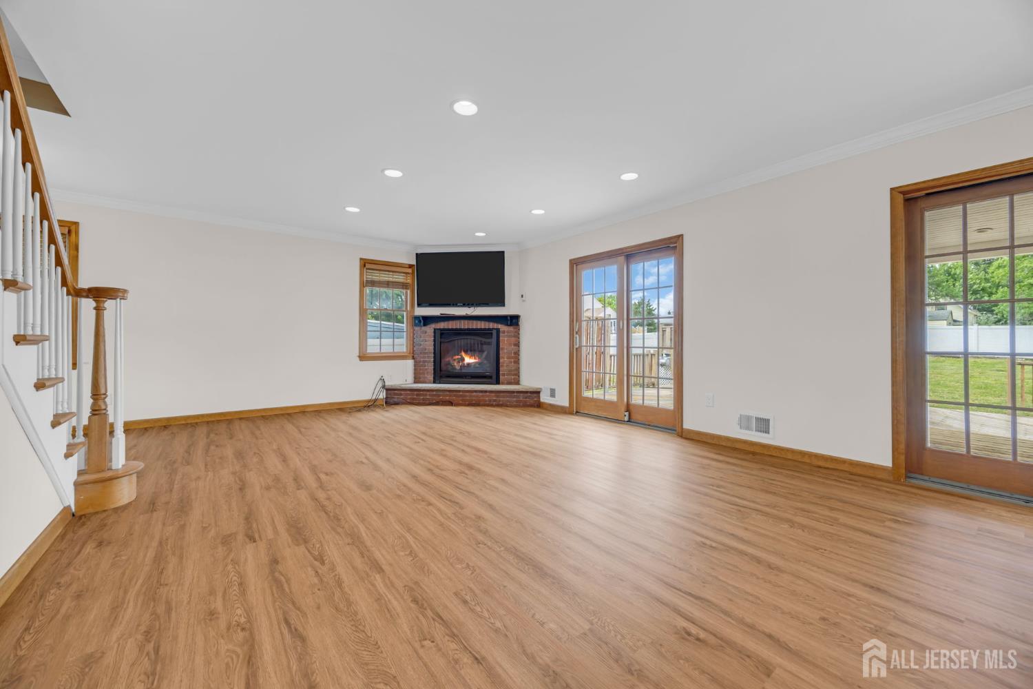 137 Woodland Avenue Fords NJ 08863