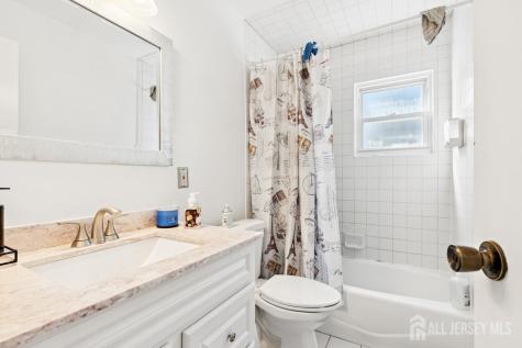 111 Ovington Avenue Edison NJ 08817
