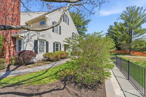 20 Fair Acres Court South Brunswick NJ 08540