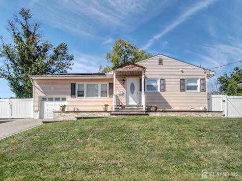 17 Thelma Court Colonia NJ 07067