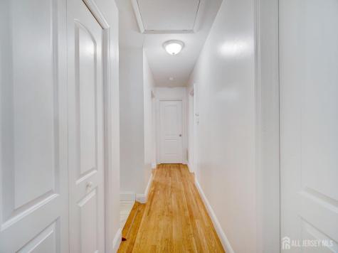 17 Thelma Court Colonia NJ 07067