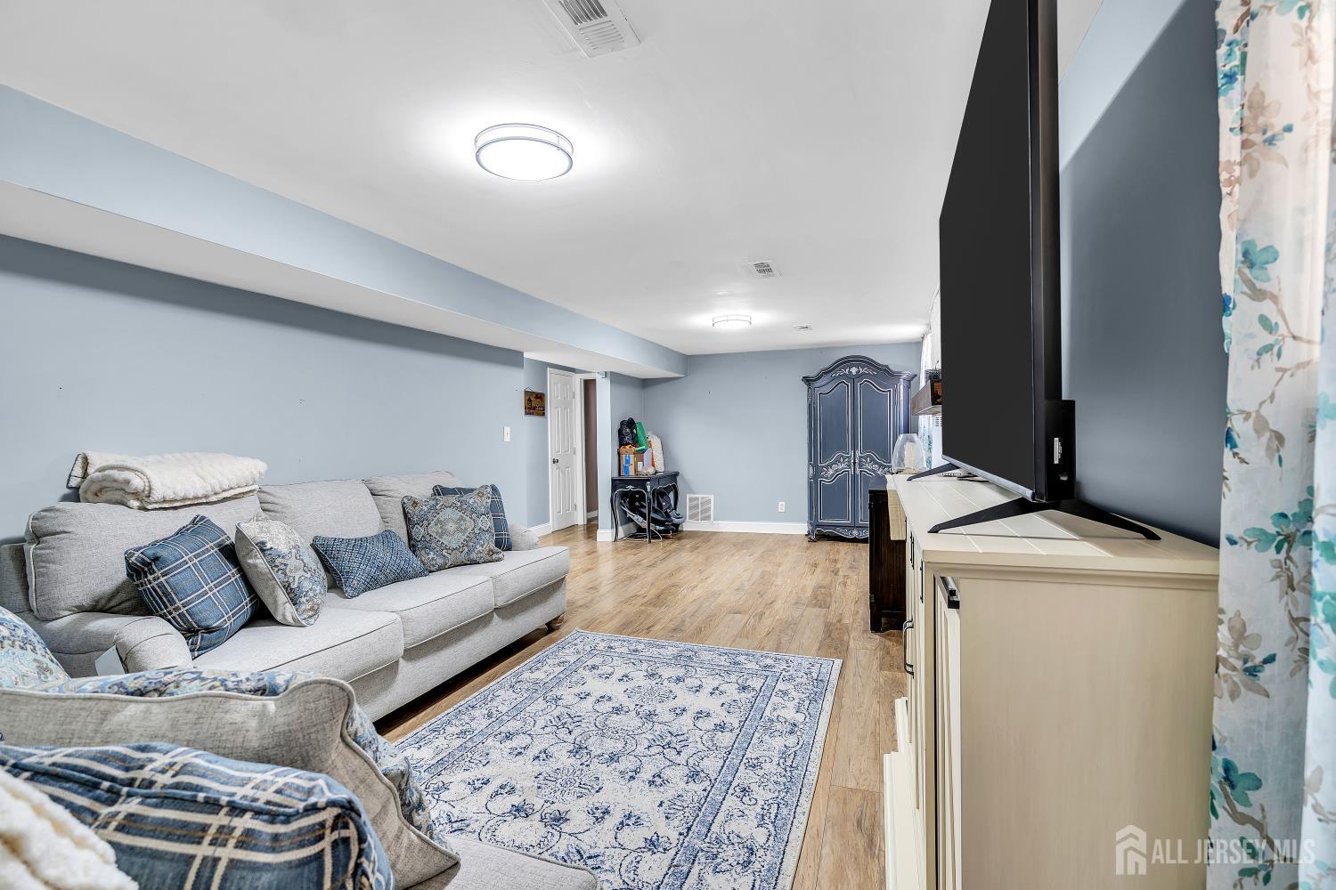 14 Arlington Drive Howell NJ 07731