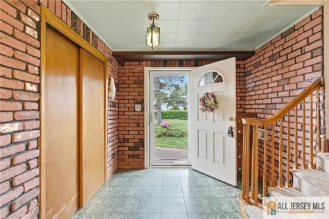 2 Moryan Road Edison NJ 08817