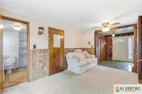 2 Moryan Road Edison NJ 08817
