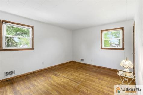 2 Moryan Road Edison NJ 08817