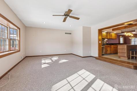 22 Roosevelt Street South River NJ 08882