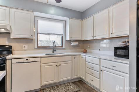 8 Tanglewood Drive Barnegat NJ 08005