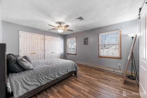 8 Tanglewood Drive Barnegat NJ 08005