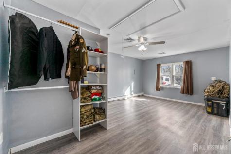 8 Tanglewood Drive Barnegat NJ 08005