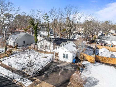 8 Tanglewood Drive Barnegat NJ 08005