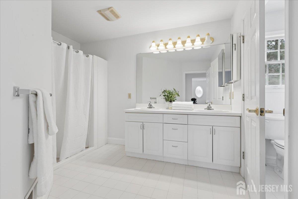 45 Hedge Row Road Plainsboro NJ 08540