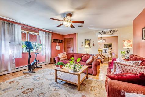 606 Knopf Street Linden NJ 07036
