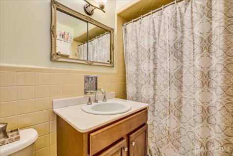 606 Knopf Street Linden NJ 07036