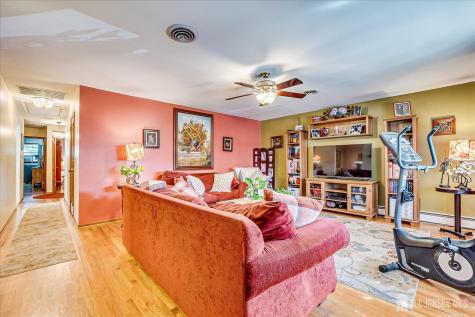 606 Knopf Street Linden NJ 07036
