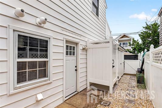 31 Simpson Avenue Ocean City NJ 08226
