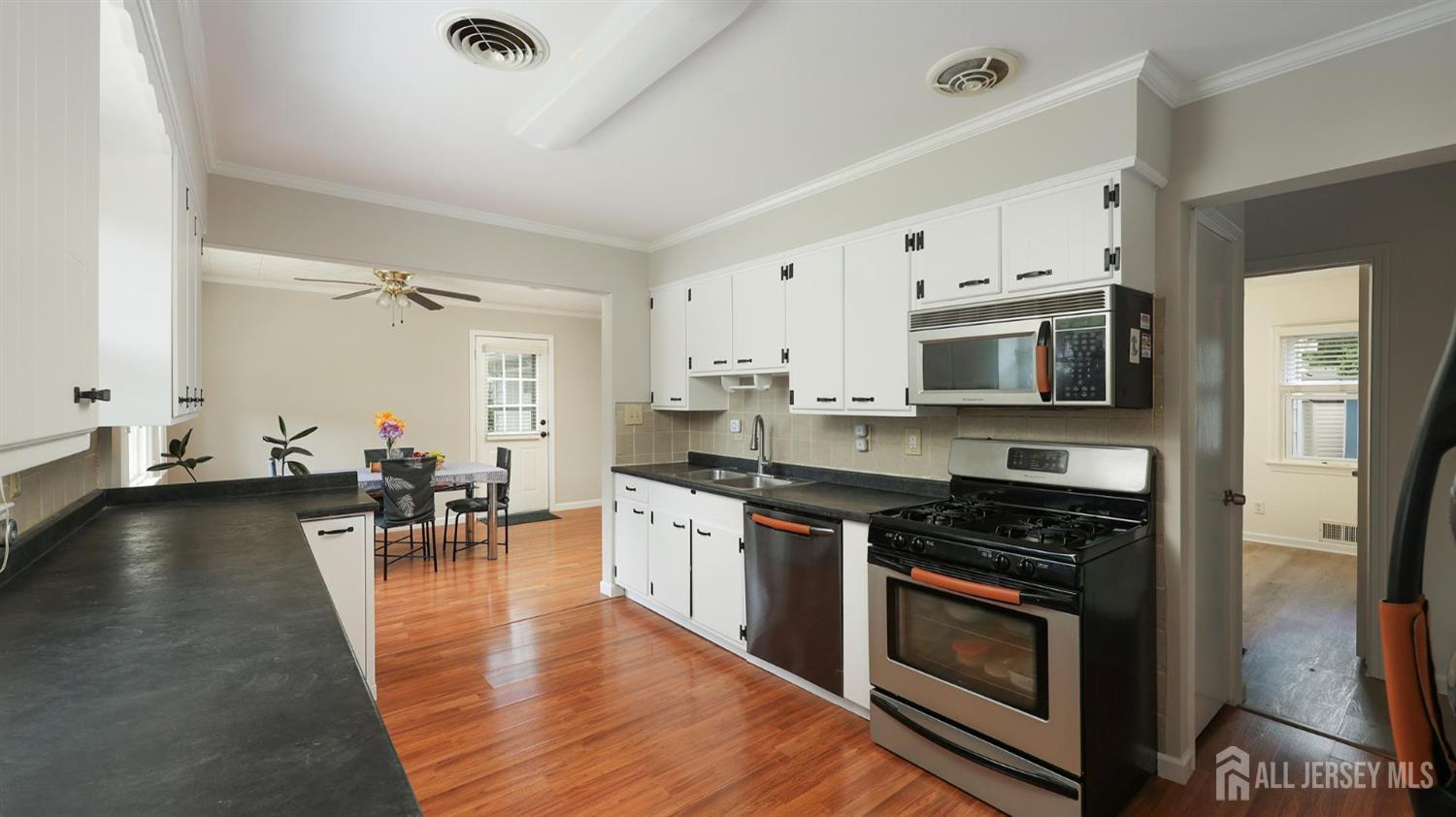 26 Lynn Avenue Middlesex NJ 08846
