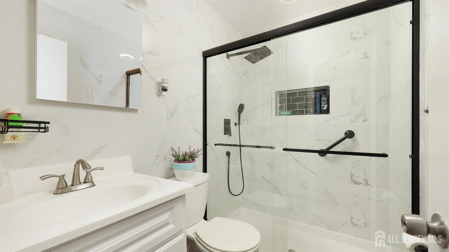 26 Lynn Avenue Middlesex NJ 08846