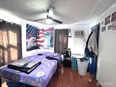 28 Silzer Avenue Avenue Iselin NJ 08830